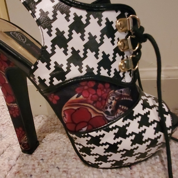 Womens platform booties - Picture 2 of 2